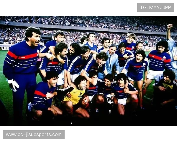 欧洲足球豪门球星领衔球队征战国际赛场成就传奇与荣耀